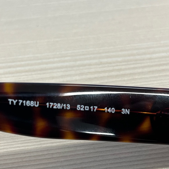 TY 7168 Sunglasses - Picture 4 of 4